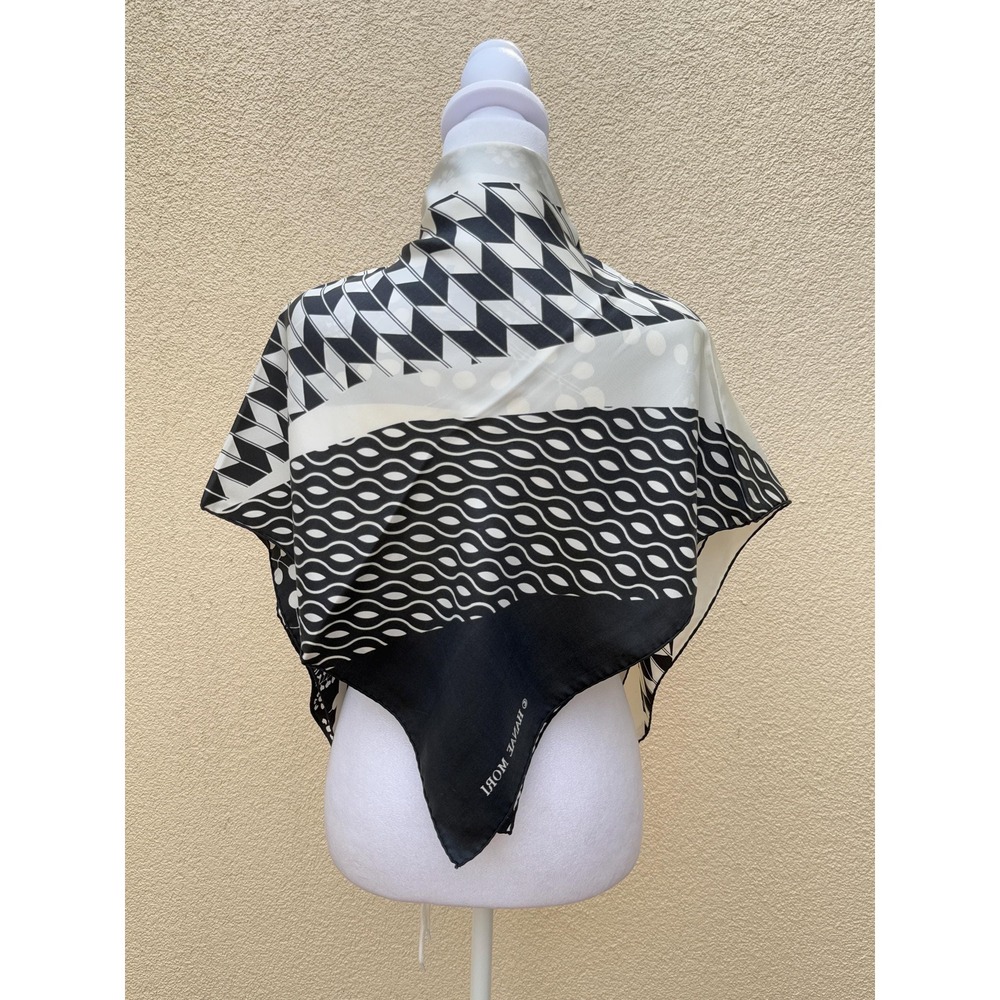 Hanae Mori Silk black and white abstract pattern scarf